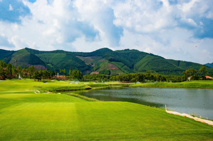 SÂN GOLF SILK PATH ĐÔNG TRIỀU, QUẢNG NINH